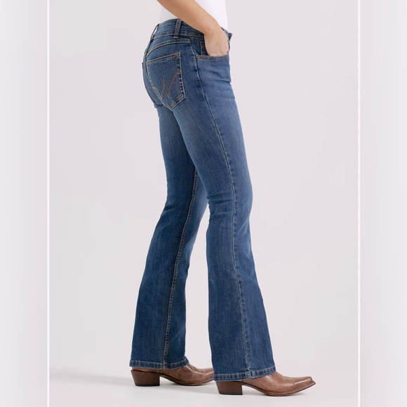 Wrangler Women’s Size 12 Tall Bootcut Jeans Western Rodeo Cowgirl Denim Retro - Picture 1 of 11